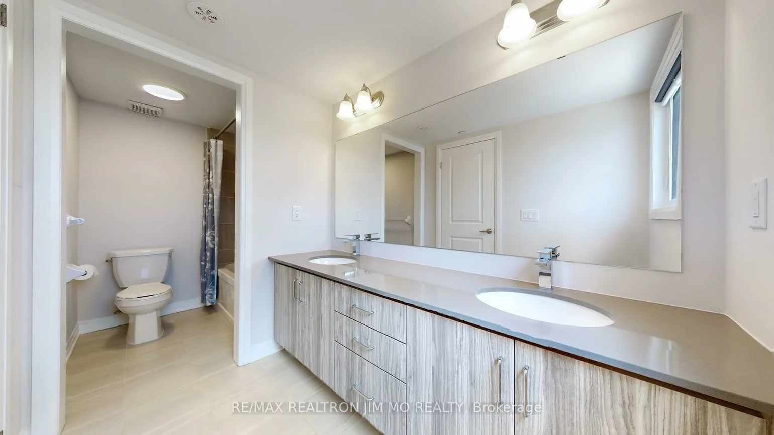 50, Baynes, Bradford, Bradford West Gwillimbury