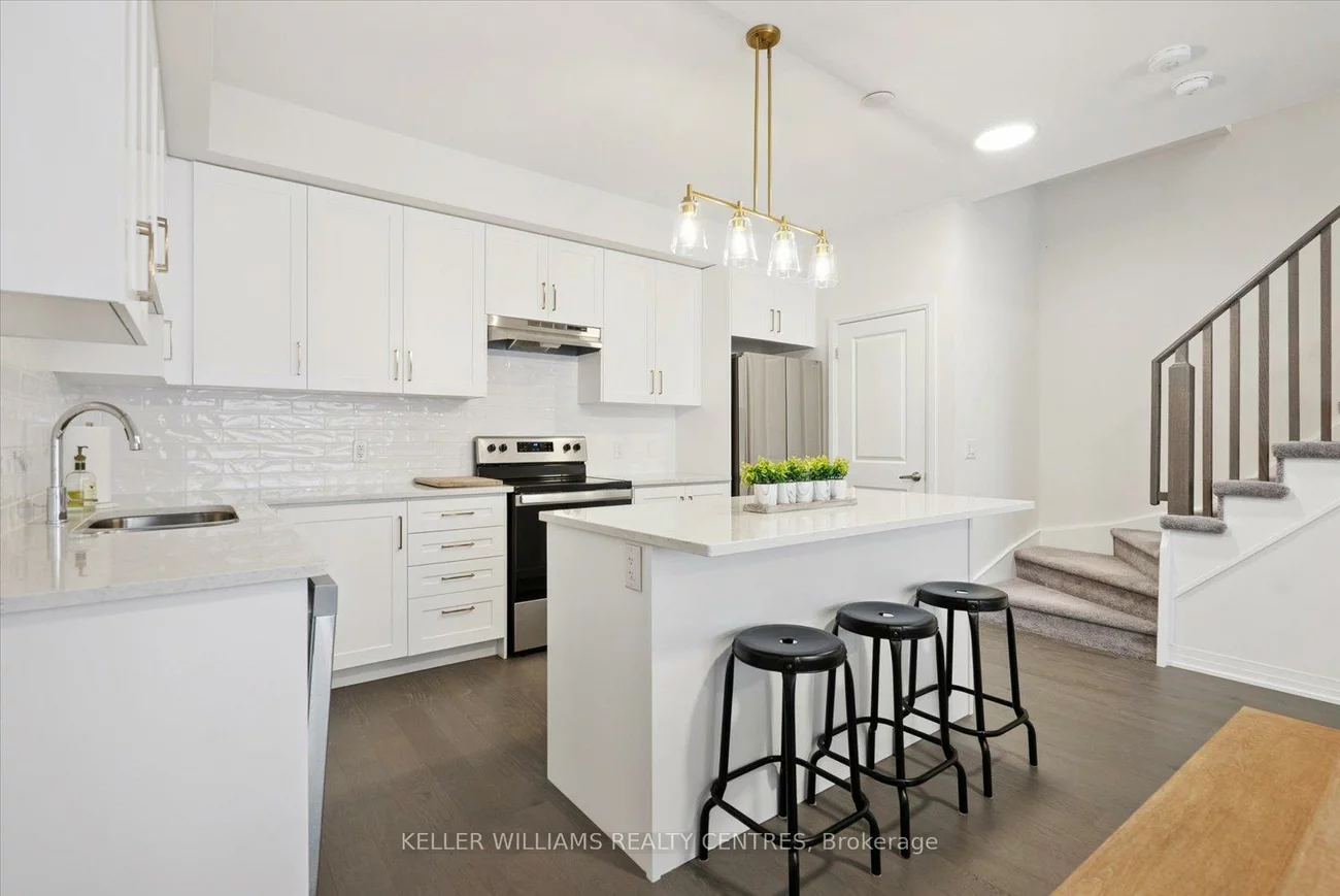 50, Baynes, Bradford, Bradford West Gwillimbury