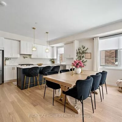 8-50, Baynes, Bradford, Bradford West Gwillimbury