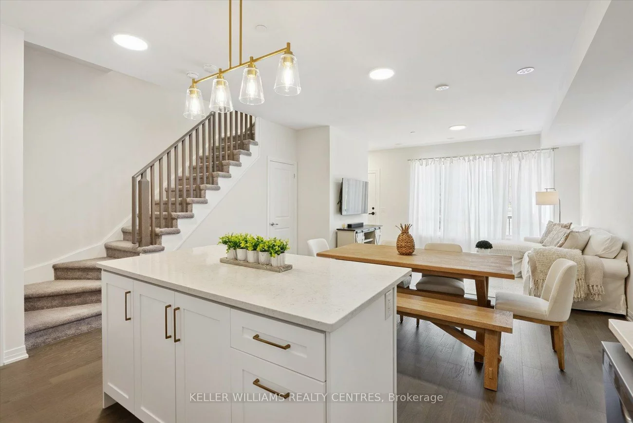 50, Baynes, Bradford, Bradford West Gwillimbury