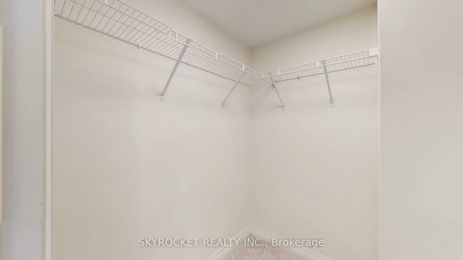 40, Baynes, Bradford, Bradford West Gwillimbury