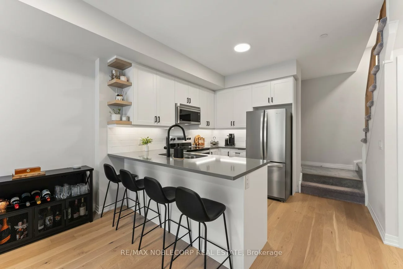 40, Baynes, Bradford, Bradford West Gwillimbury