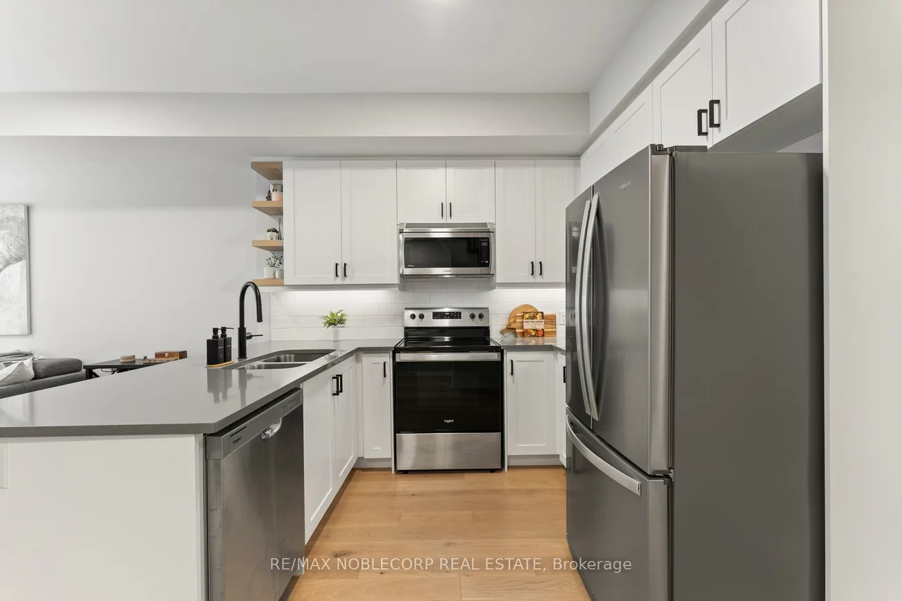 40, Baynes, Bradford, Bradford West Gwillimbury