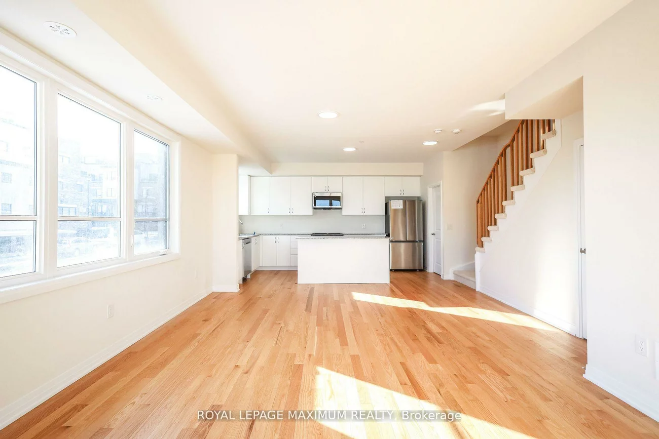 11, Baynes, Bradford, Bradford West Gwillimbury