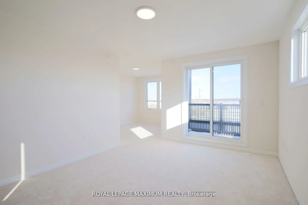 11, Baynes, Bradford, Bradford West Gwillimbury