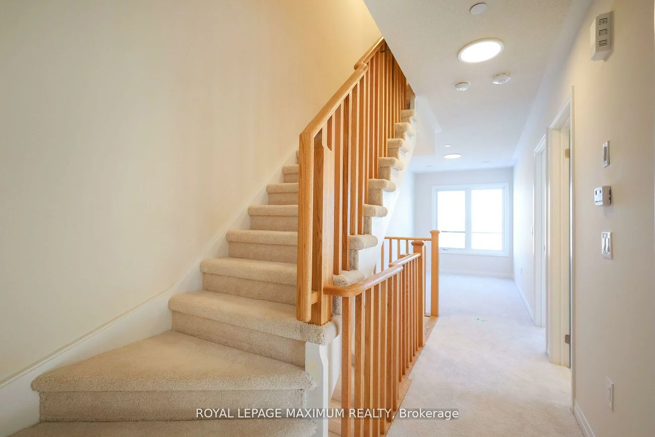 11, Baynes, Bradford, Bradford West Gwillimbury