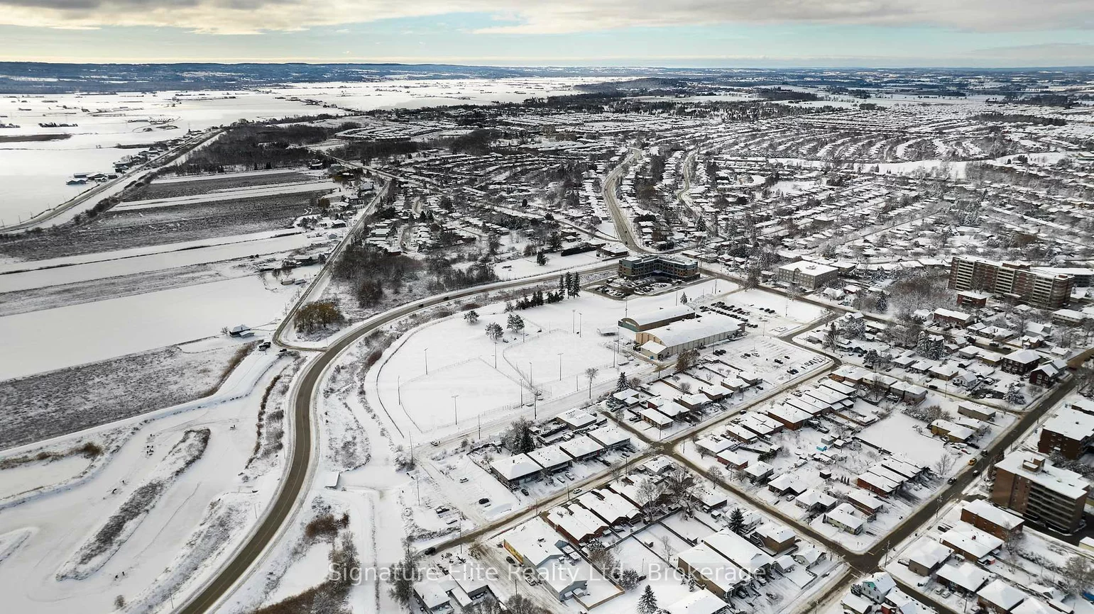 70, Baynes, Bradford, Bradford West Gwillimbury