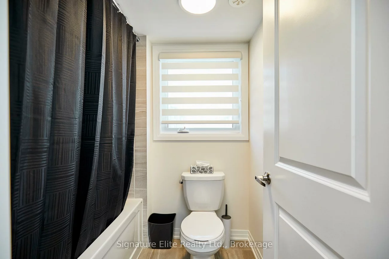 70, Baynes, Bradford, Bradford West Gwillimbury