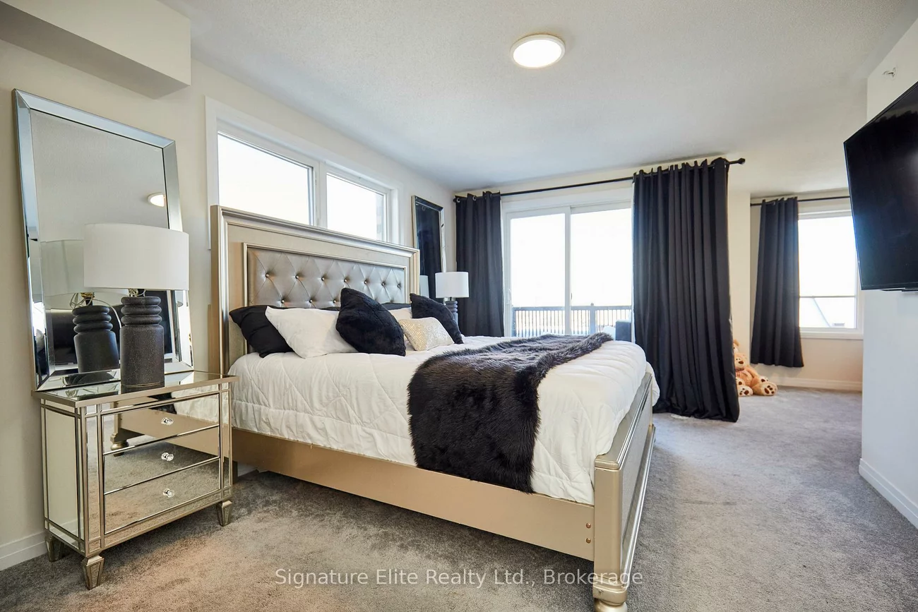 70, Baynes, Bradford, Bradford West Gwillimbury