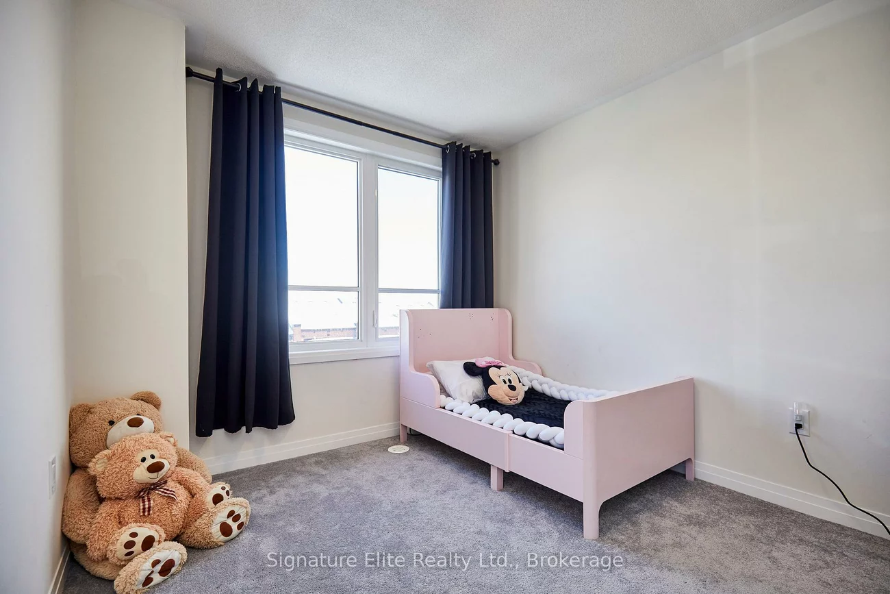 70, Baynes, Bradford, Bradford West Gwillimbury