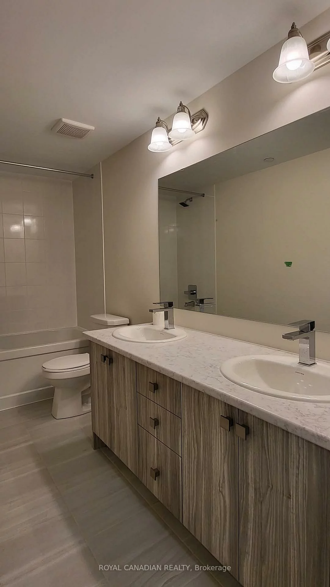 50, Baynes, Bradford, Bradford West Gwillimbury