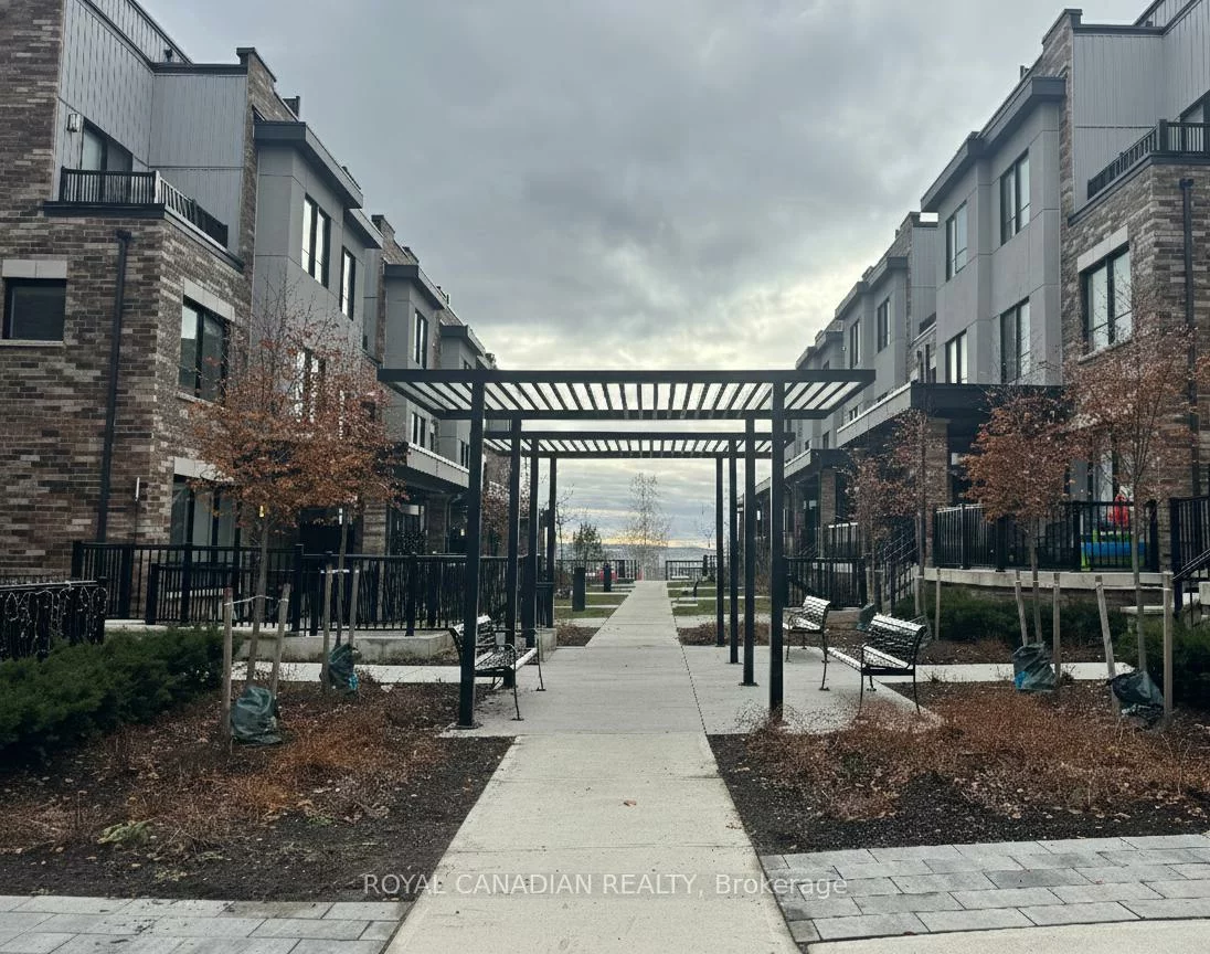 50, Baynes, Bradford, Bradford West Gwillimbury