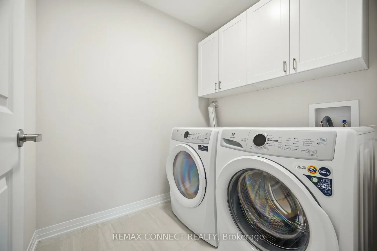 60, Baynes, Bradford, Bradford West Gwillimbury