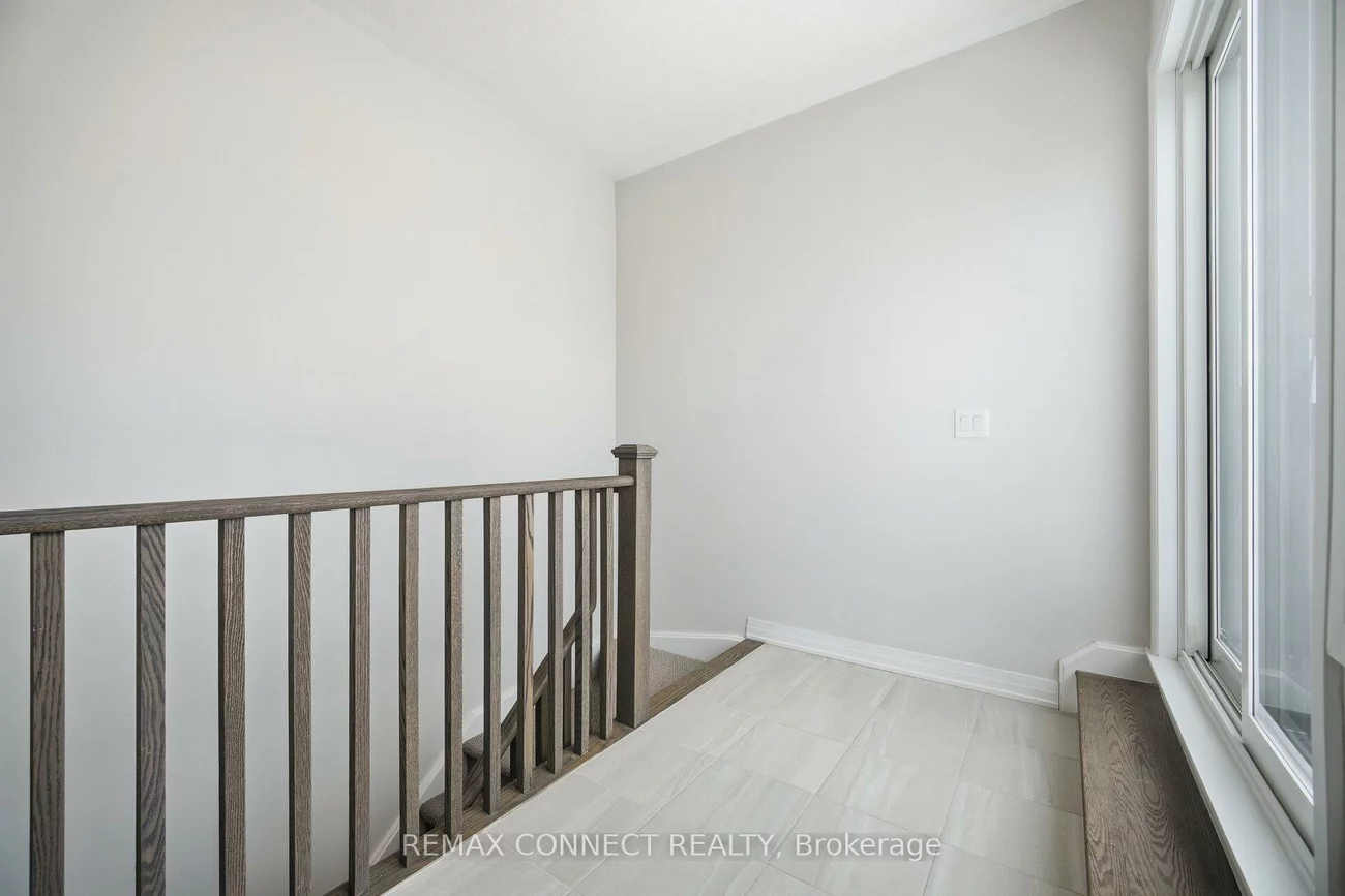 60, Baynes, Bradford, Bradford West Gwillimbury