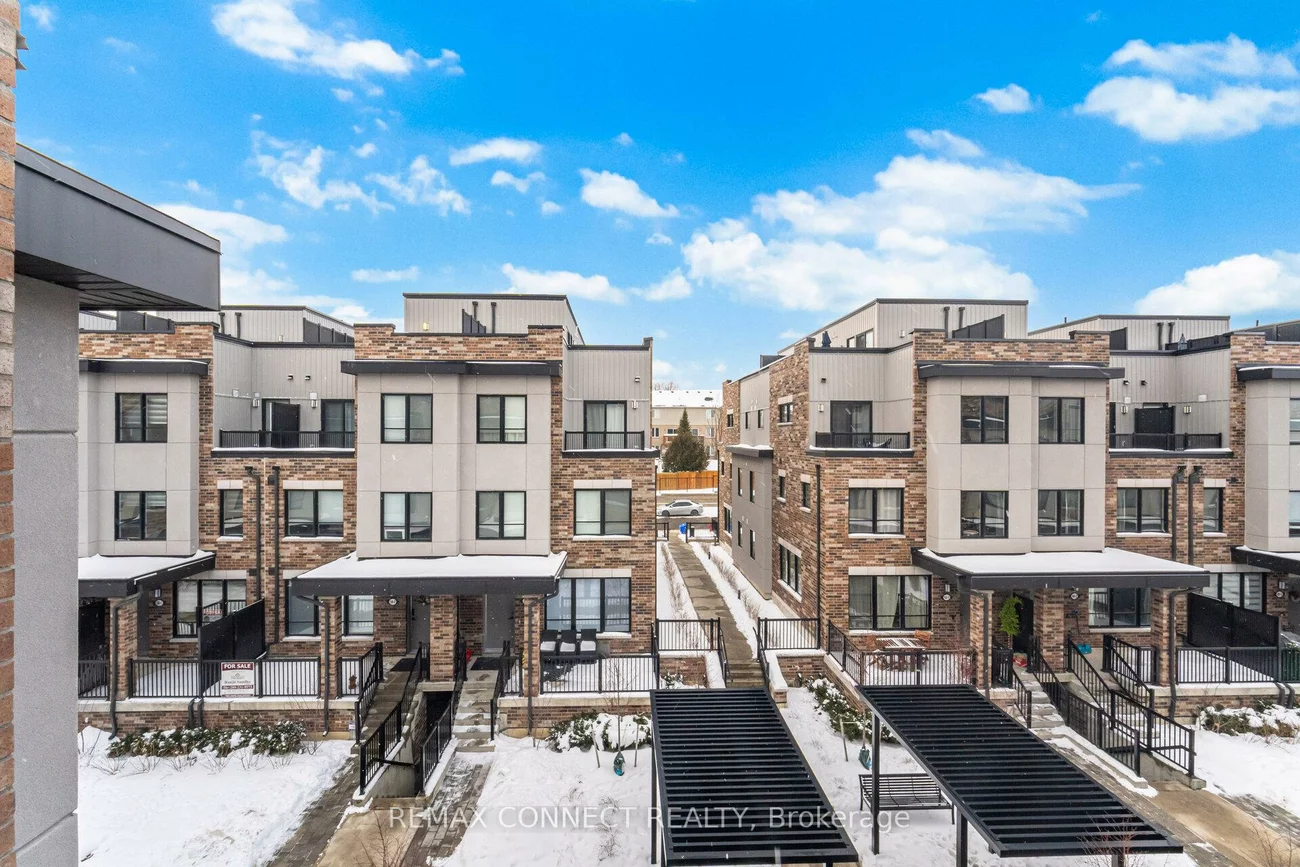 60, Baynes, Bradford, Bradford West Gwillimbury