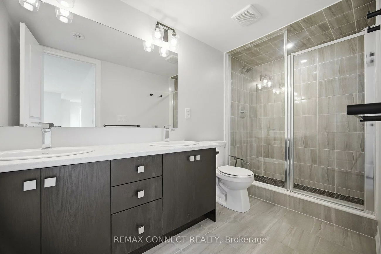 60, Baynes, Bradford, Bradford West Gwillimbury