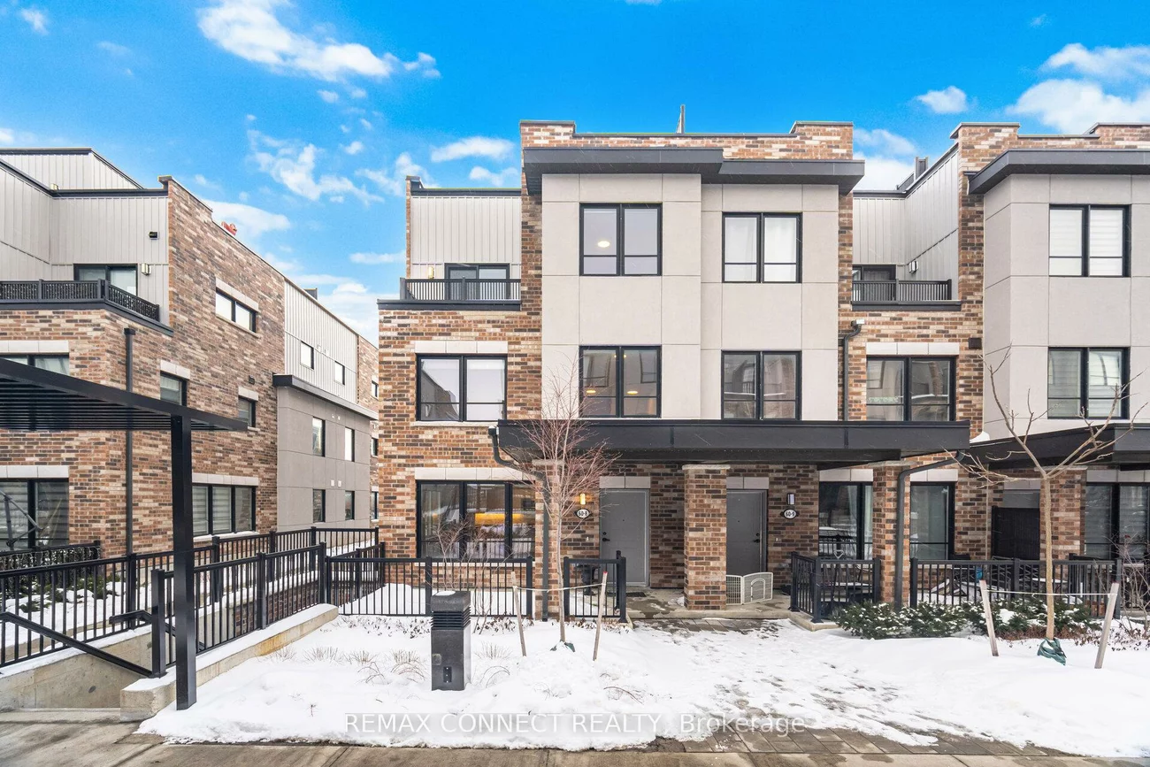 60, Baynes, Bradford, Bradford West Gwillimbury