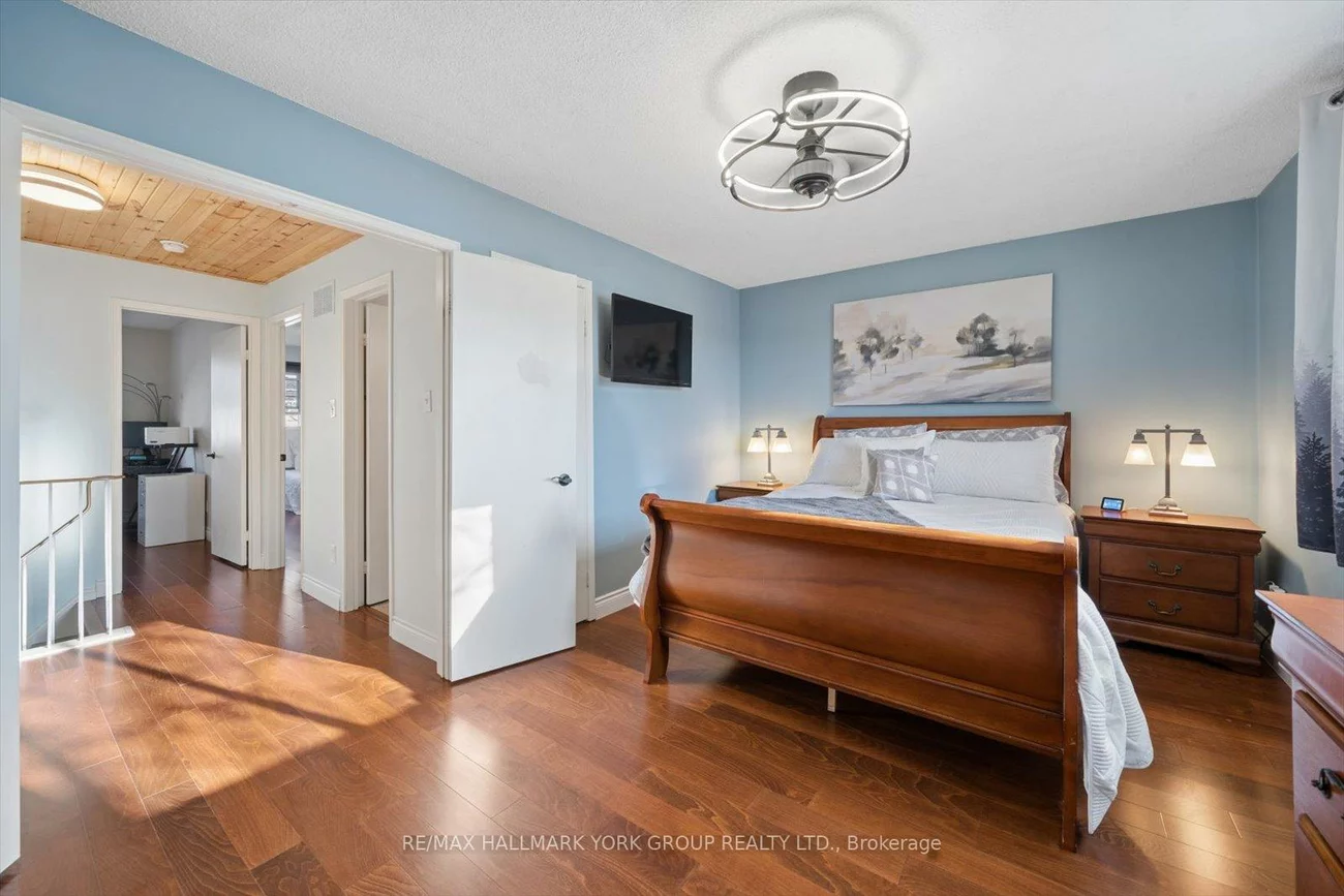 21, Harmony, Bradford, Bradford West Gwillimbury