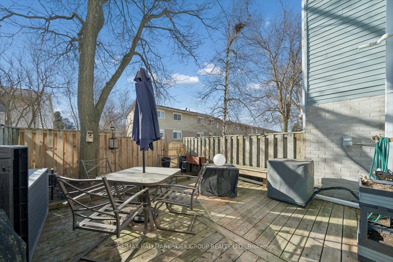 21, Harmony, Bradford, Bradford West Gwillimbury