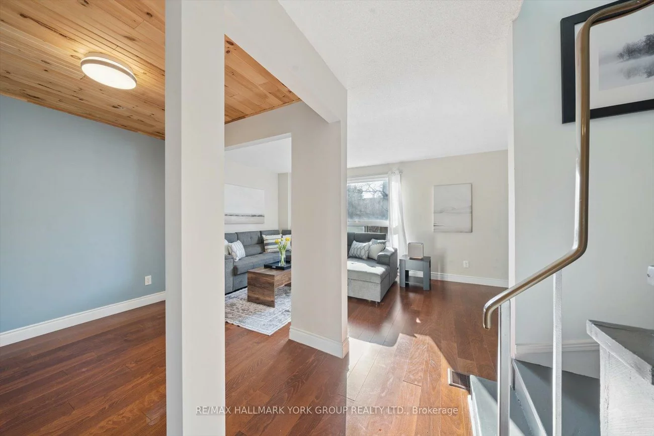 21, Harmony, Bradford, Bradford West Gwillimbury