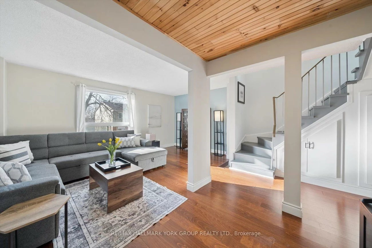 21, Harmony, Bradford, Bradford West Gwillimbury