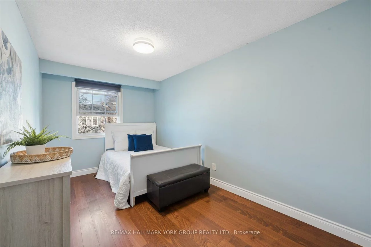 21, Harmony, Bradford, Bradford West Gwillimbury