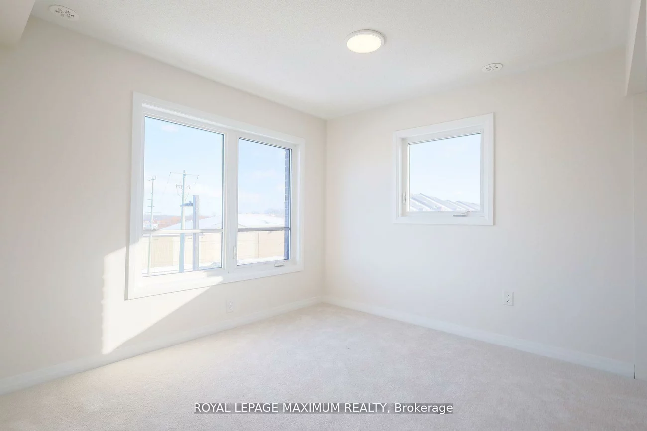 11, Baynes, Bradford, Bradford West Gwillimbury