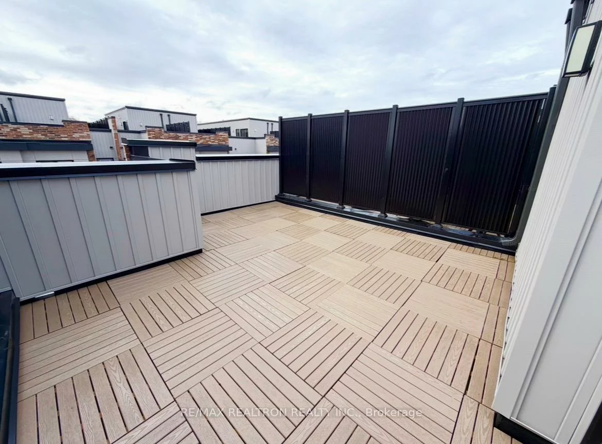 60, Baynes, Bradford, Bradford West Gwillimbury