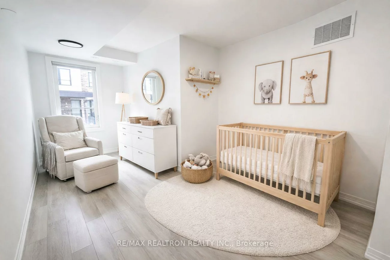 60, Baynes, Bradford, Bradford West Gwillimbury