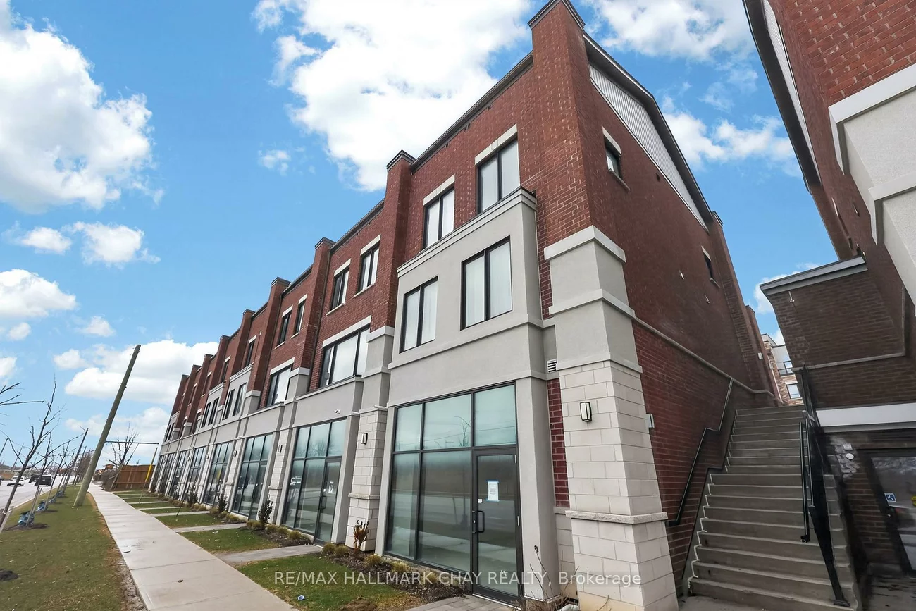 200, Dissette, Bradford, Bradford West Gwillimbury