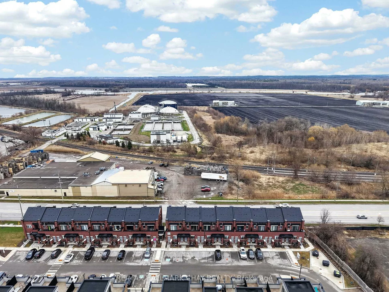 200, Dissette, Bradford, Bradford West Gwillimbury