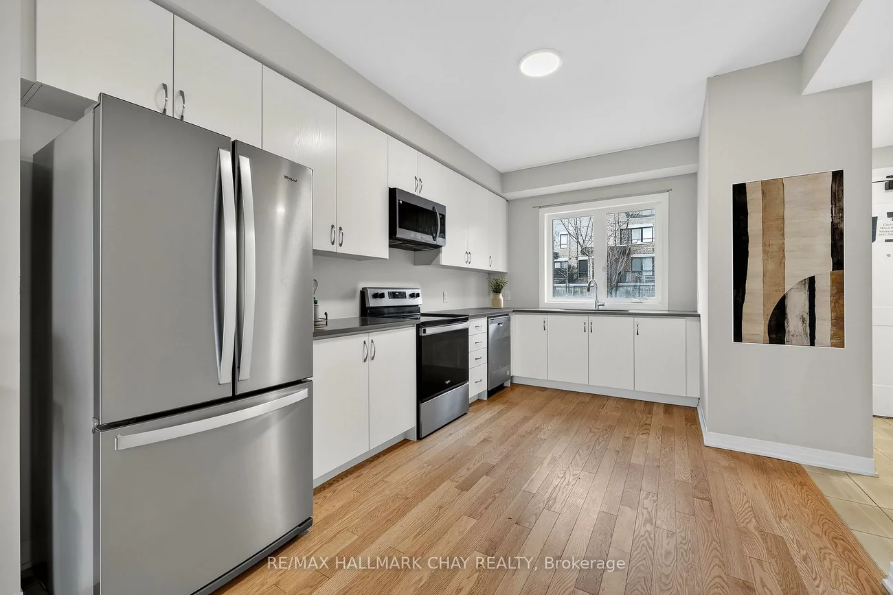 200, Dissette, Bradford, Bradford West Gwillimbury