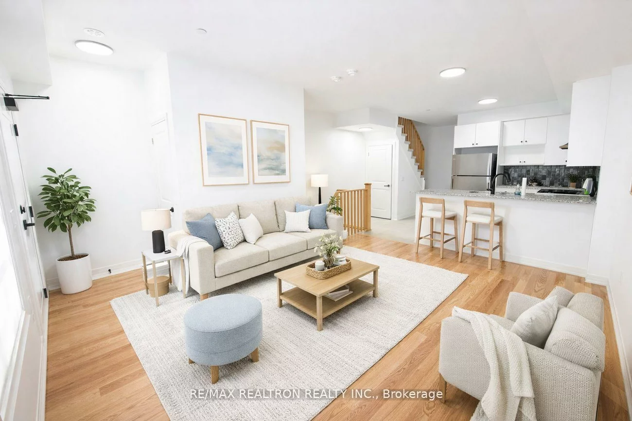 60, Baynes, Bradford, Bradford West Gwillimbury