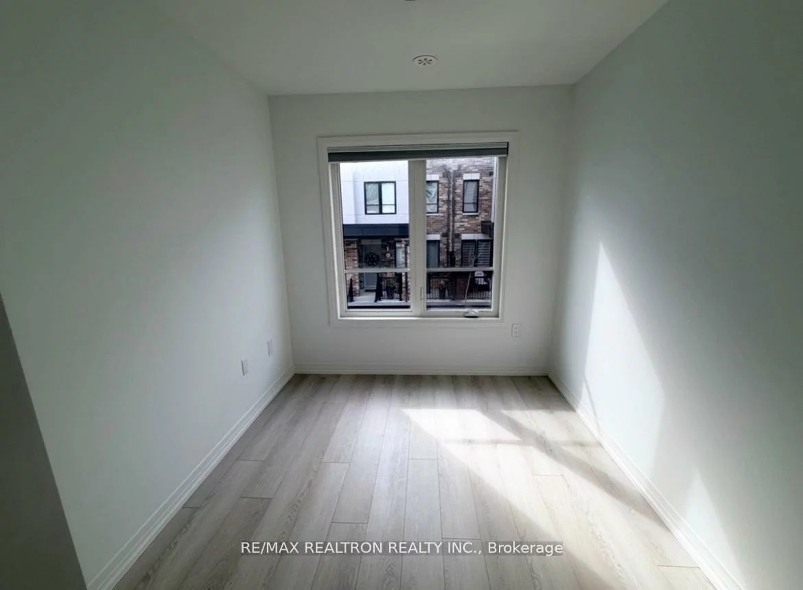 60, Baynes, Bradford, Bradford West Gwillimbury