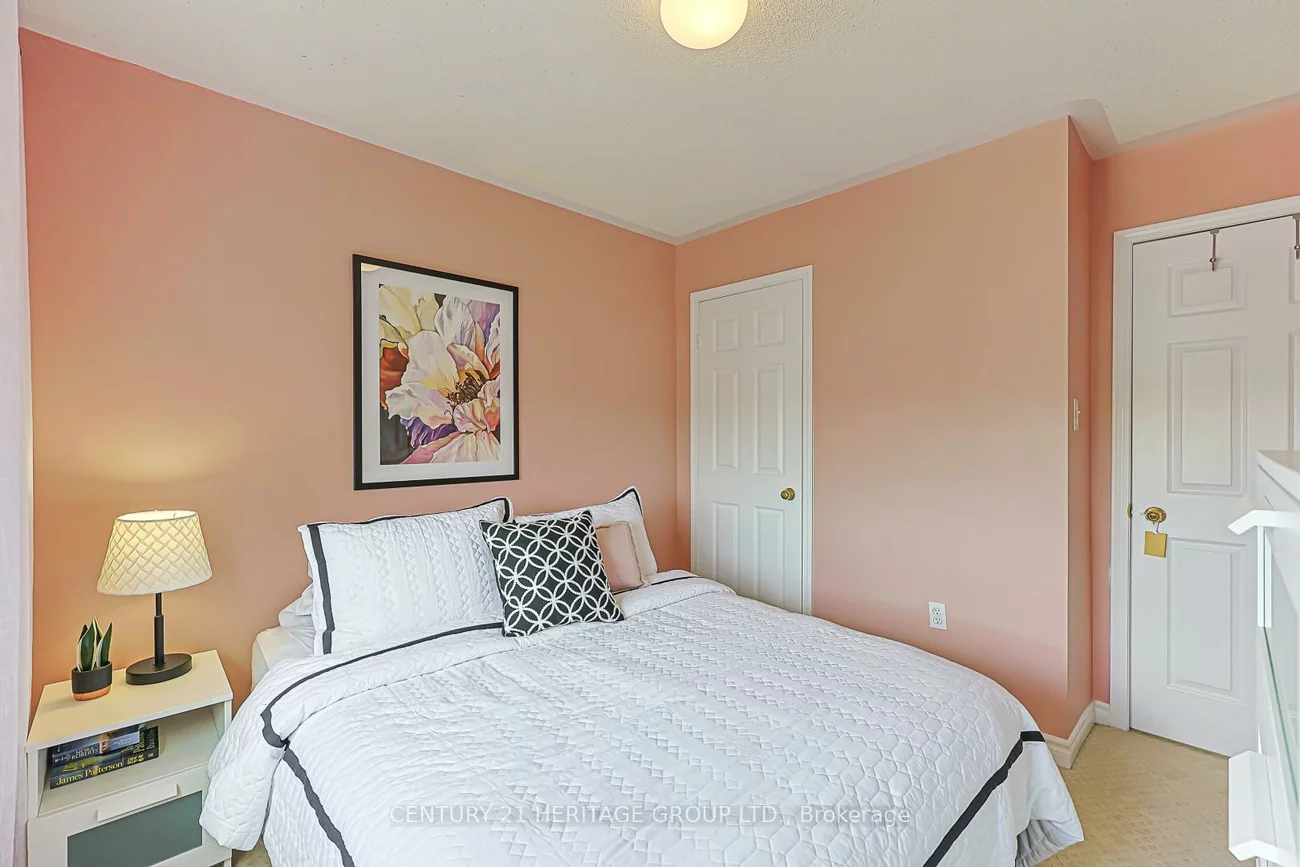 22, Village Green, Bradford, Bradford West Gwillimbury