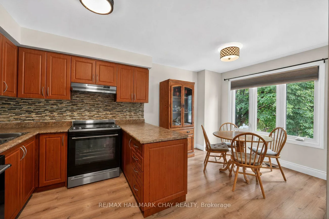 31, Harmony, Bradford, Bradford West Gwillimbury