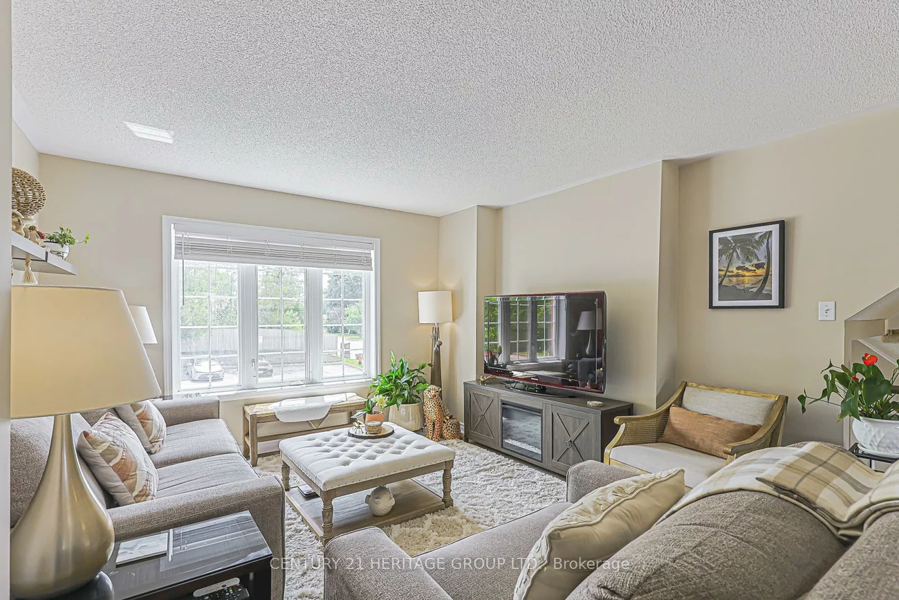 22, Village Green, Bradford, Bradford West Gwillimbury