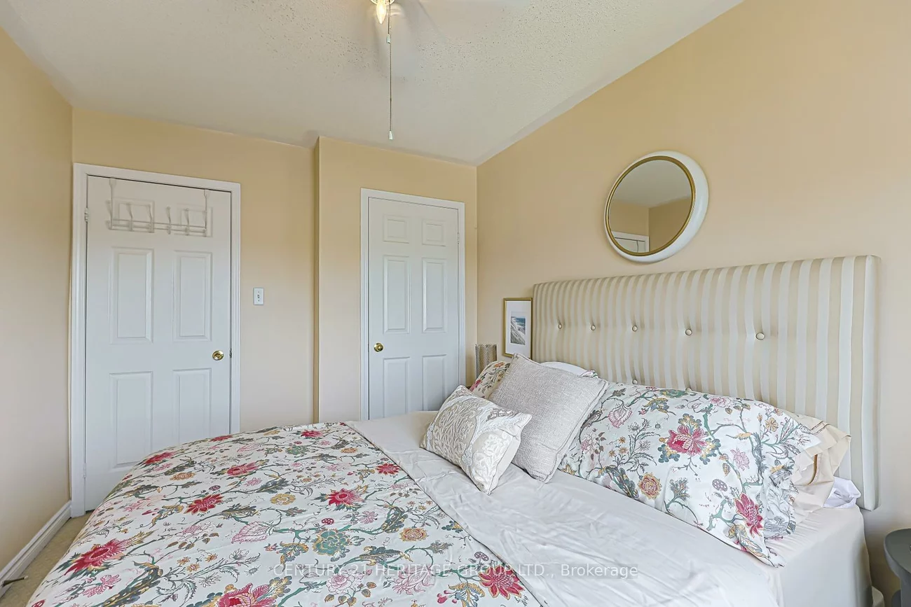22, Village Green, Bradford, Bradford West Gwillimbury
