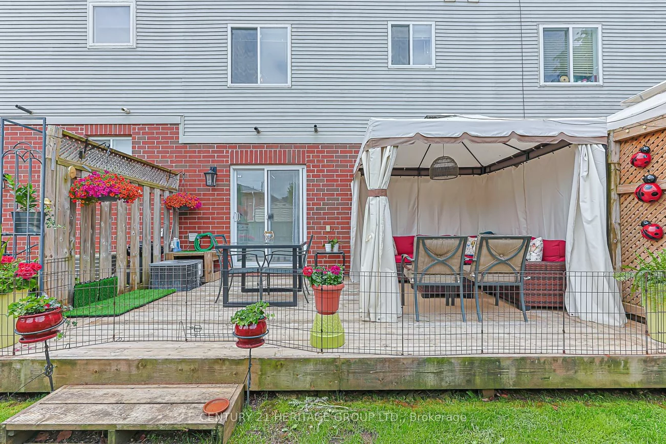 22, Village Green, Bradford, Bradford West Gwillimbury