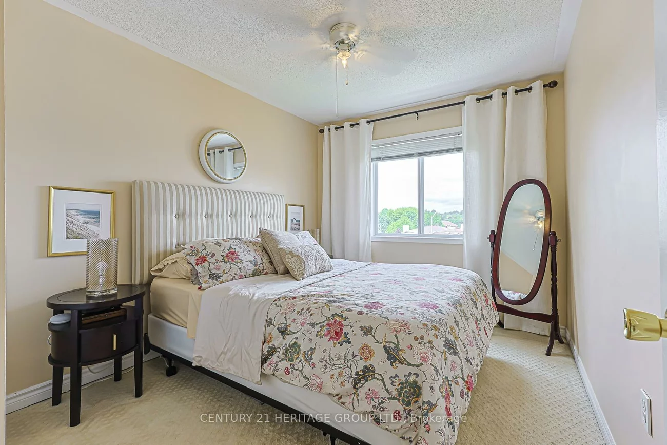 22, Village Green, Bradford, Bradford West Gwillimbury