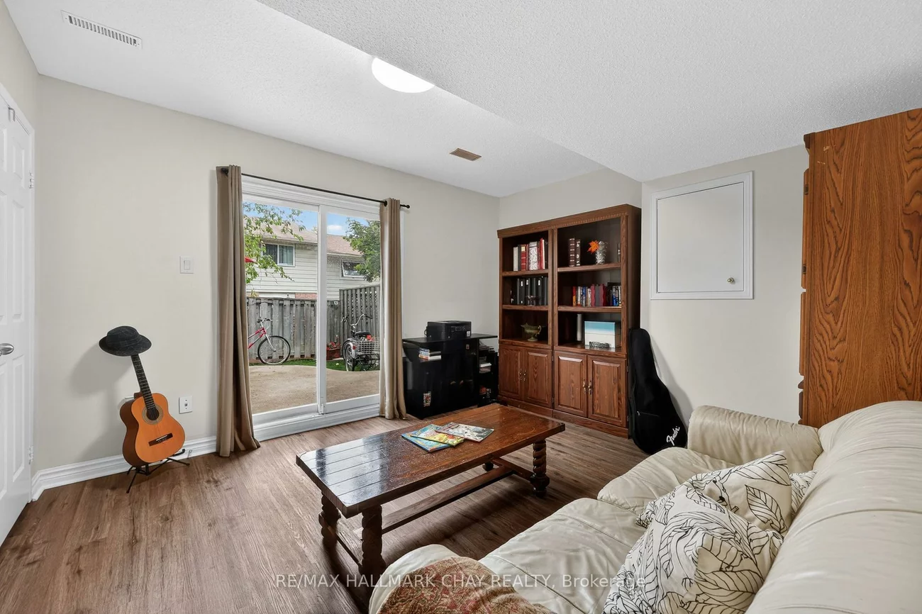 31, Harmony, Bradford, Bradford West Gwillimbury