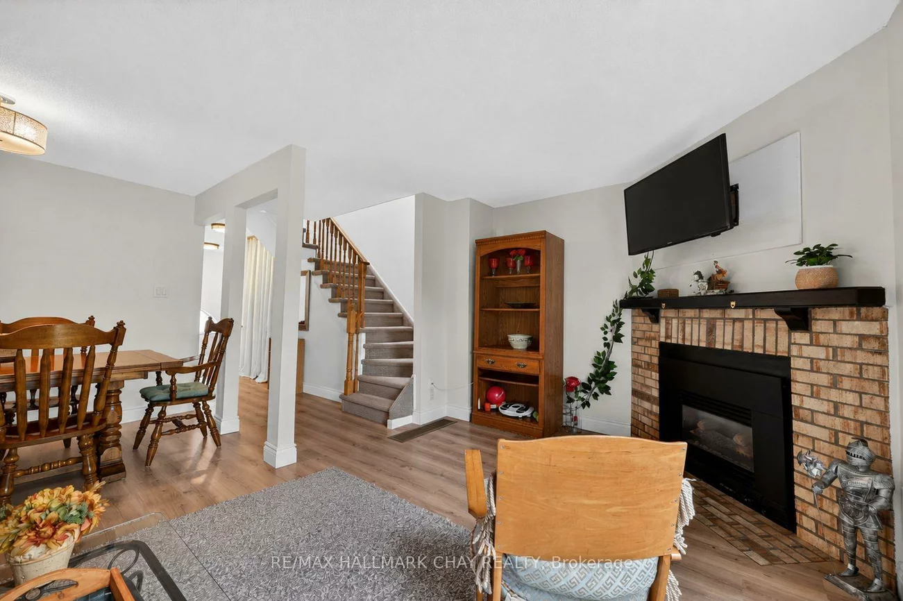 31, Harmony, Bradford, Bradford West Gwillimbury