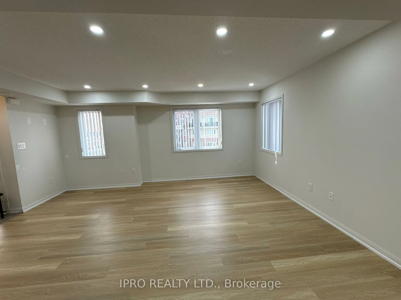 250, Sunny Meadow, Sandringham-Wellington, Brampton