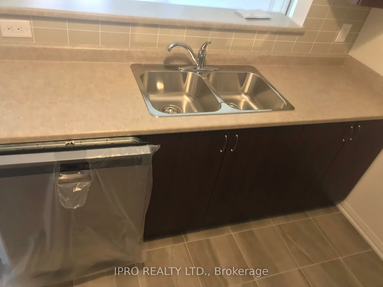 250, Sunny Meadow, Sandringham-Wellington, Brampton