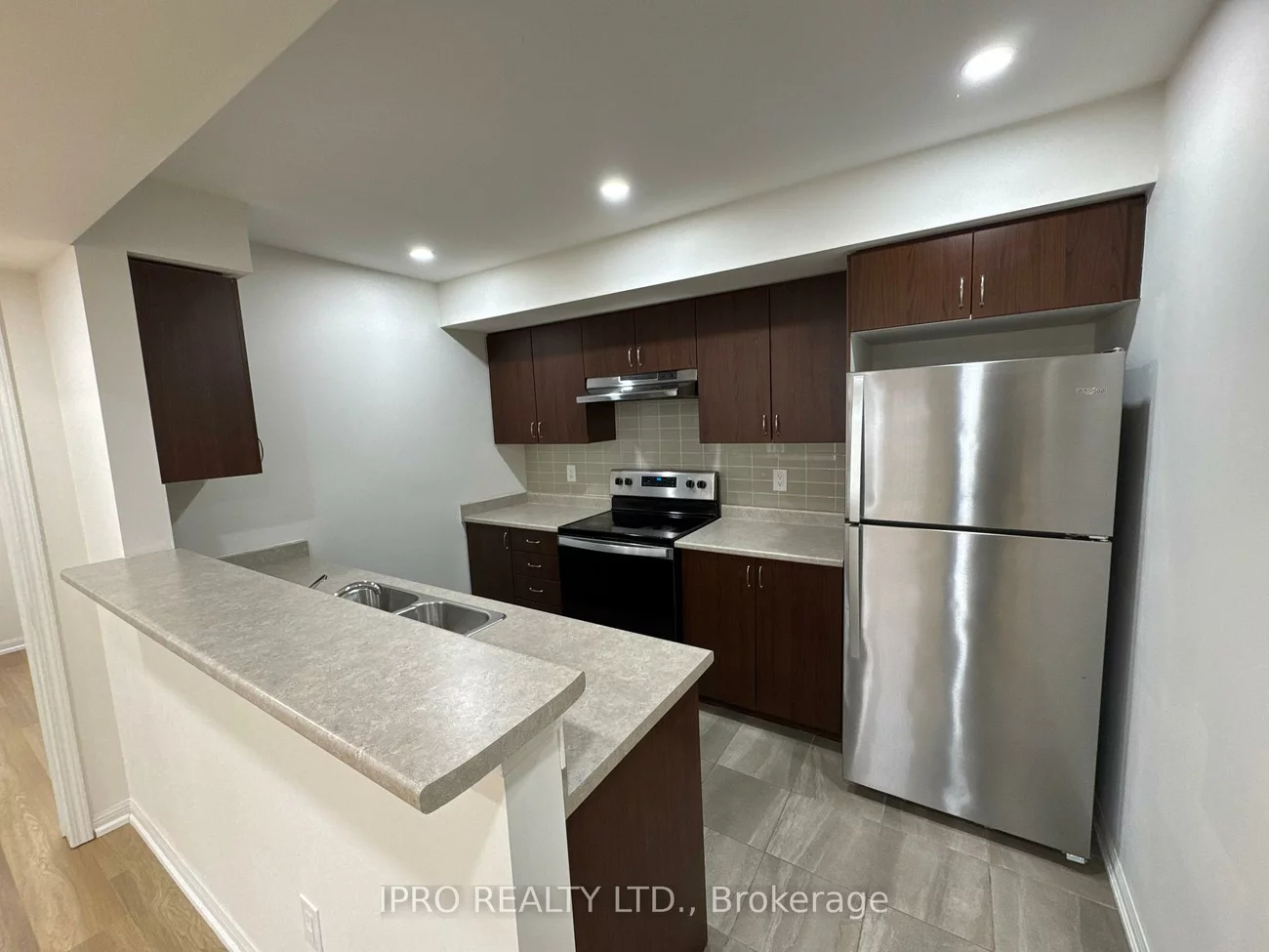 250, Sunny Meadow, Sandringham-Wellington, Brampton