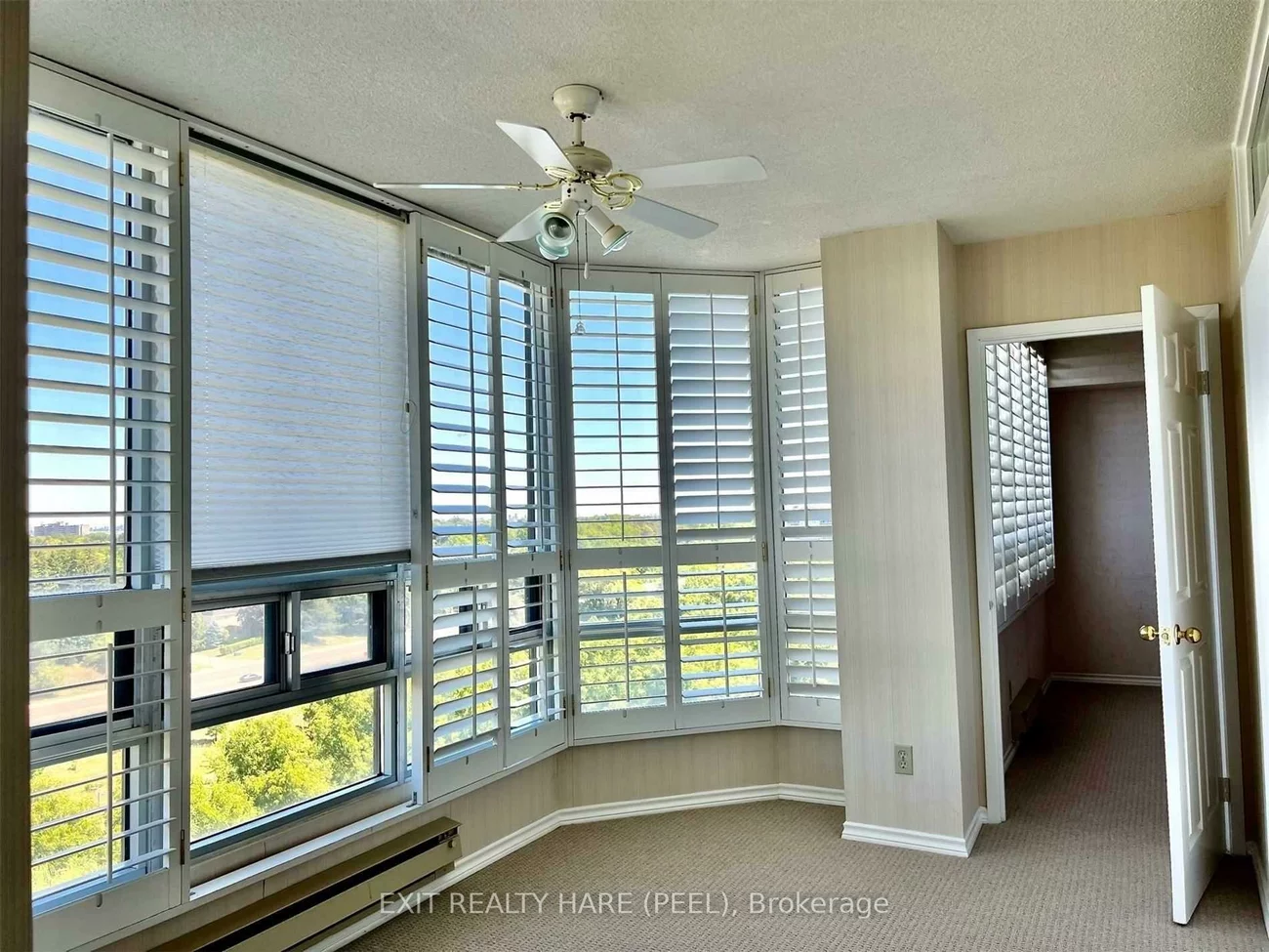 320, Mill, Brampton South, Brampton