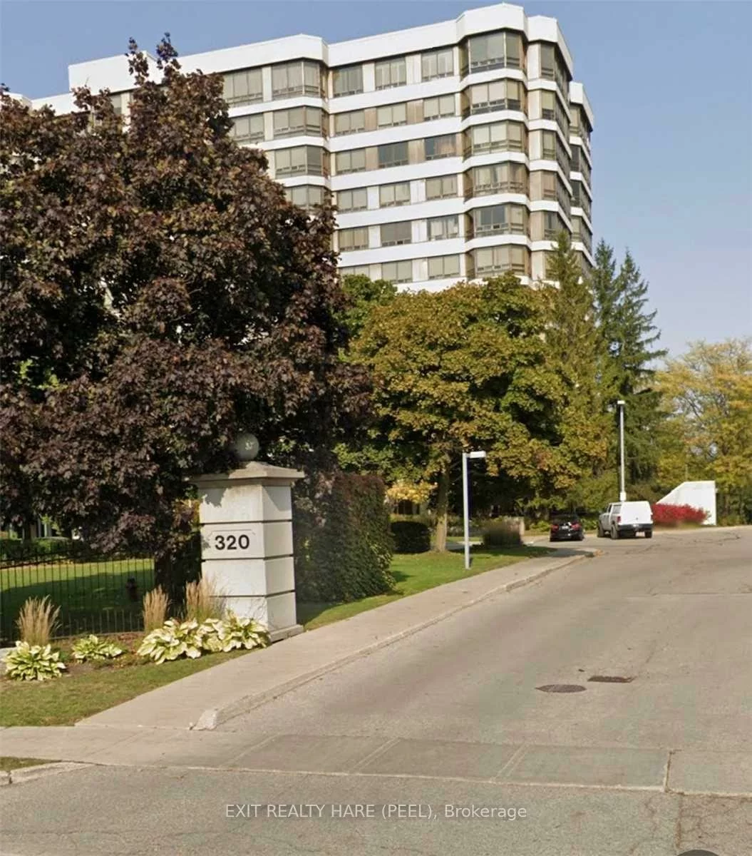 320, Mill, Brampton South, Brampton