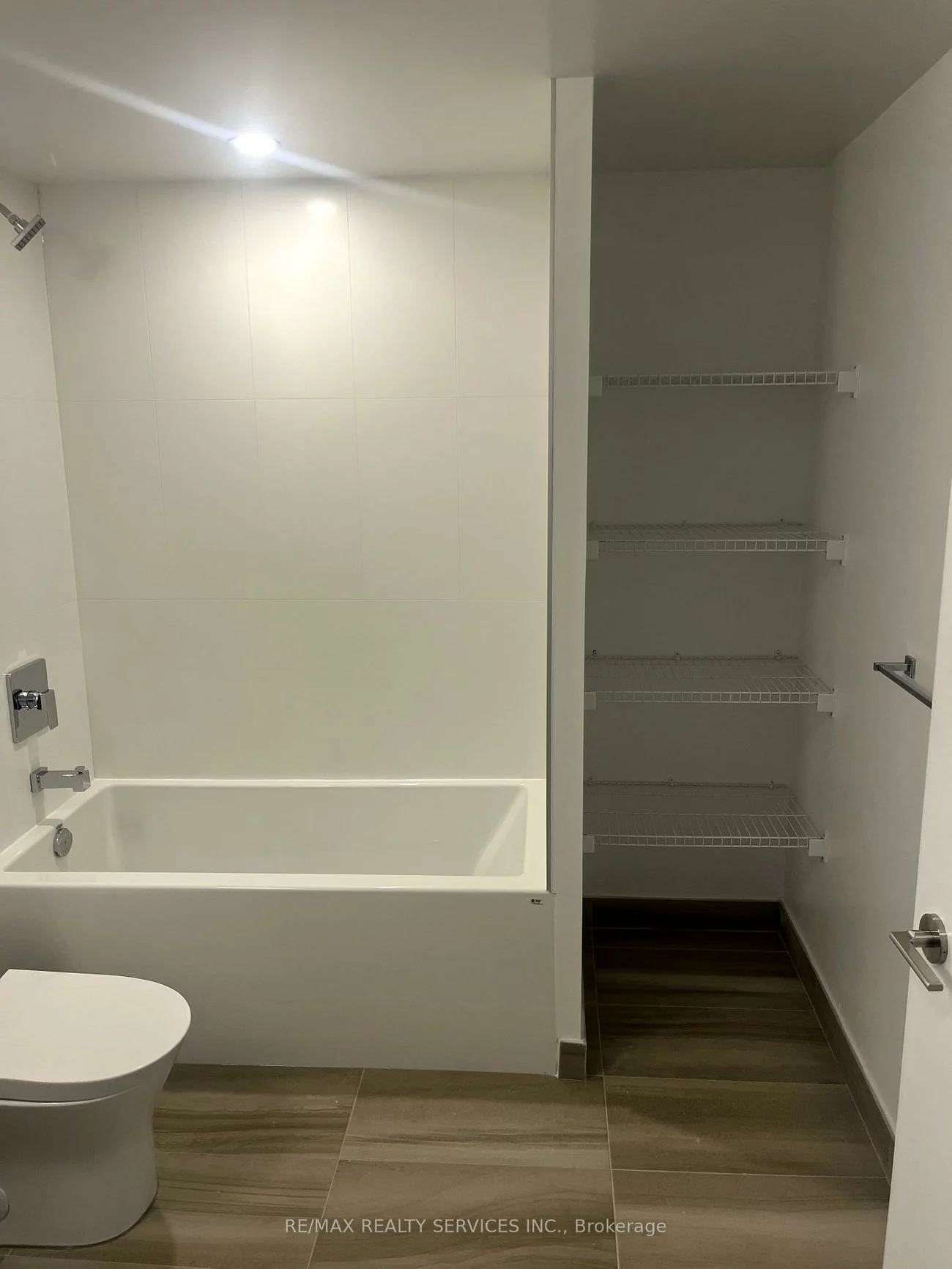 260, Malta, Fletcher's Creek South, Brampton