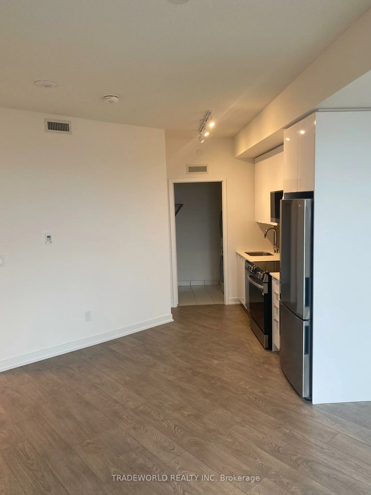 225, Malta, Fletcher's Creek South, Brampton