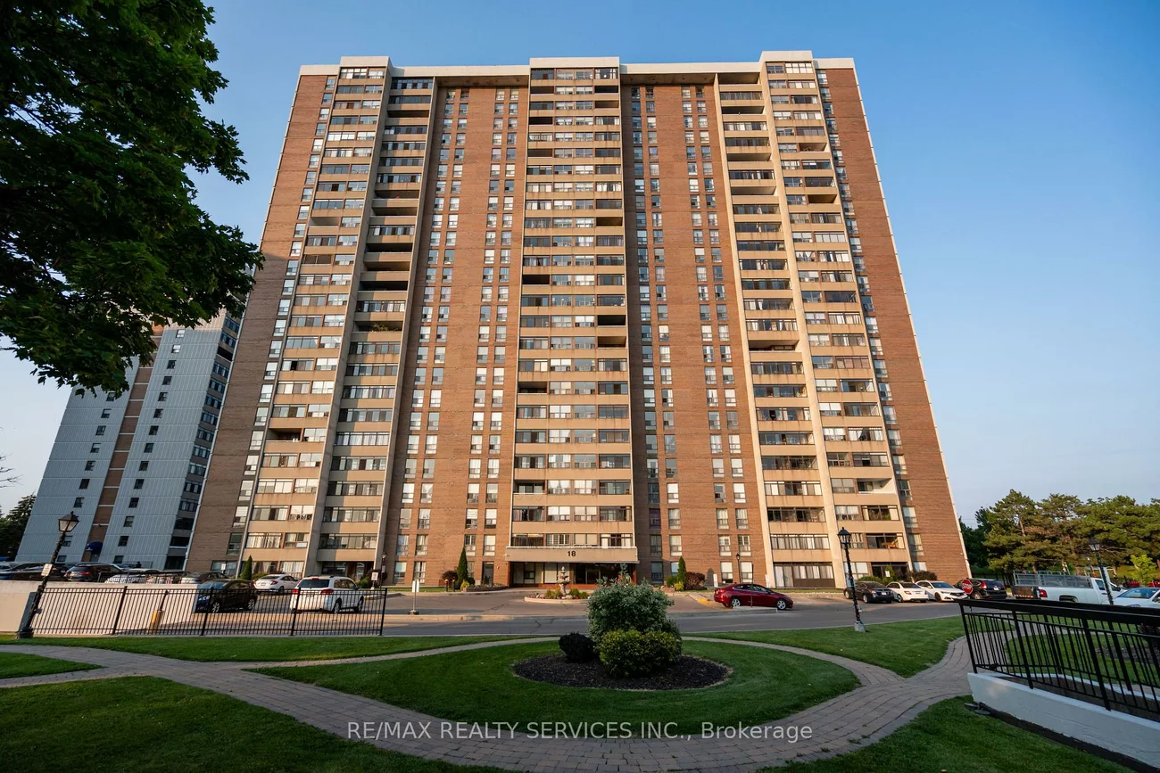 18, Knightsbridge, Queen Street Corridor, Brampton